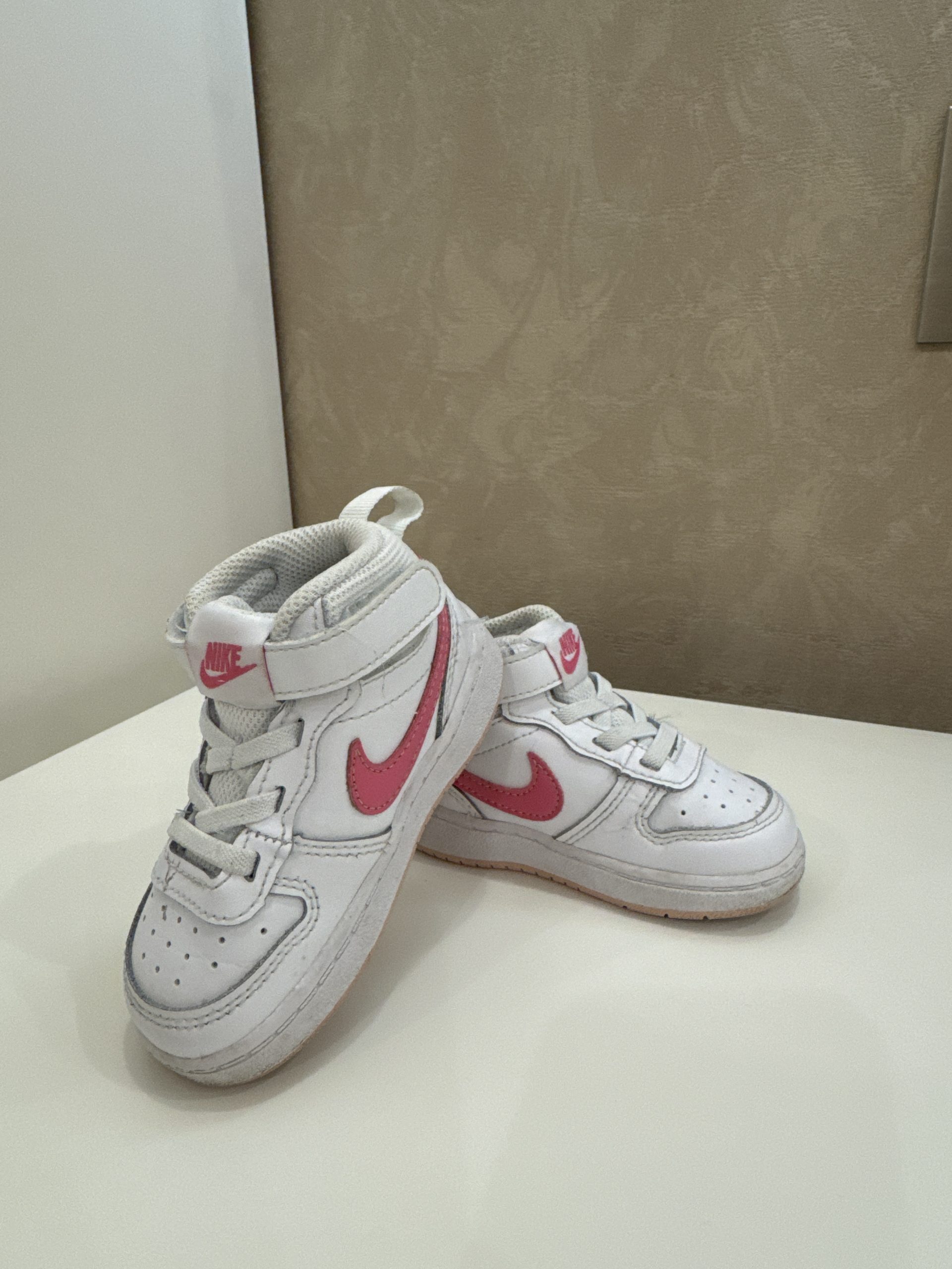 image Kids shoes Original Nike - Image 1
