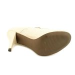 Woman’s shoes - Image 6