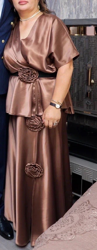 598ABE7E-9806-46BD-95A8-3420090AC78D Evening dress - Image 1