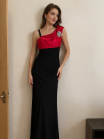 Crimson dress - Image 5