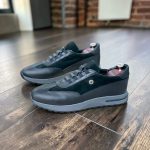 Man's shoes