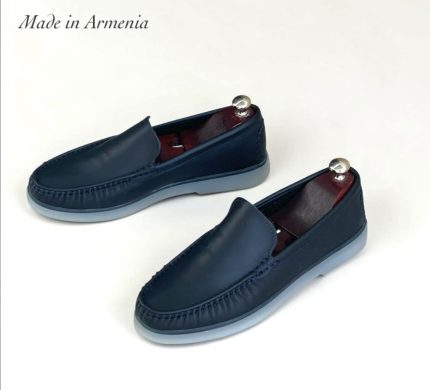Man's shoes