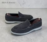 Man’s shoes