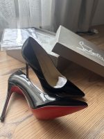 Woman's shoes Christian Louboutin Hills