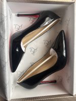 Woman's shoes Christian Louboutin Hills - Image 6