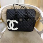 Womens leather handbag CHANEL