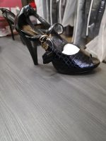 Woman's shoes - Image 4