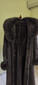 Women's fur coat - Image 5