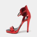 Woman's shoes