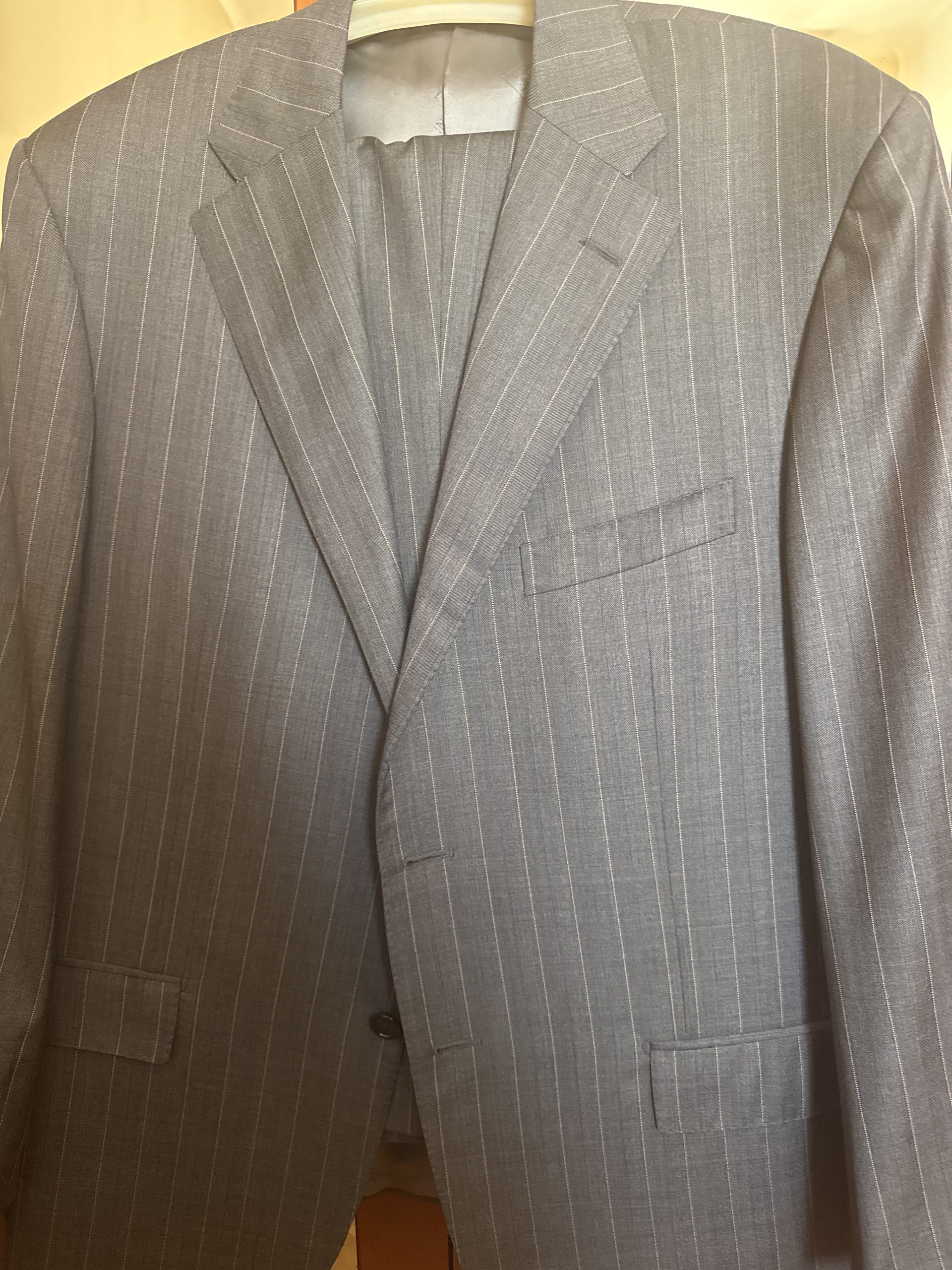 image Man's suit - Image 1